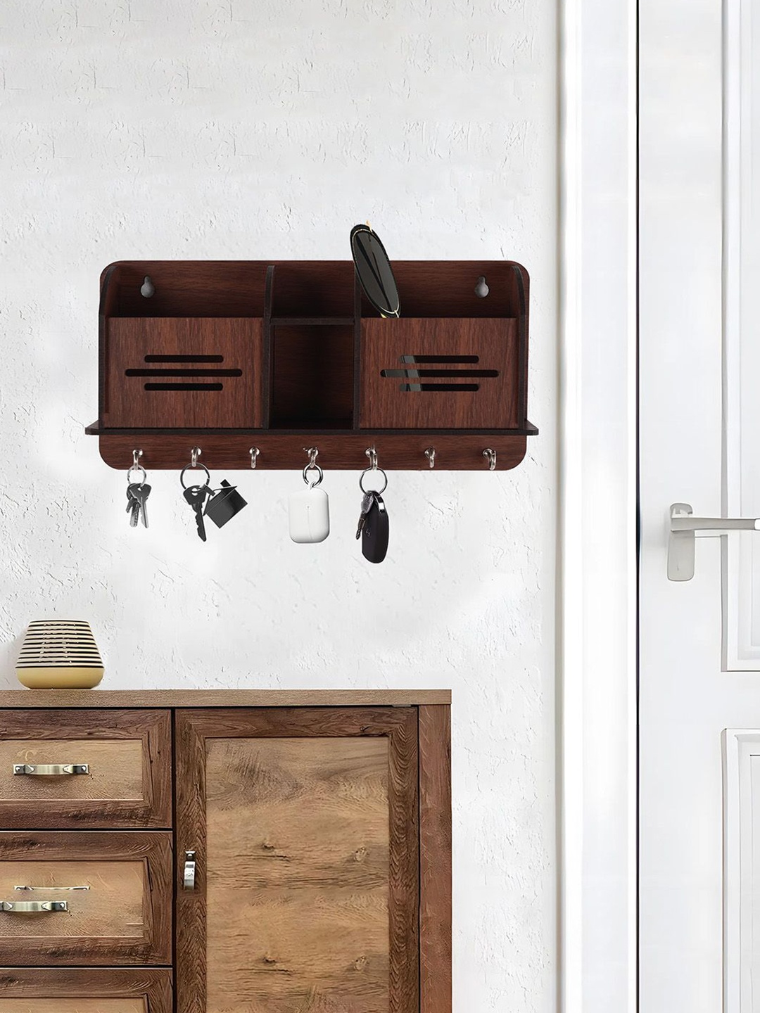 

Kuber Industries Brown 7 Hook Wooden Key Holder