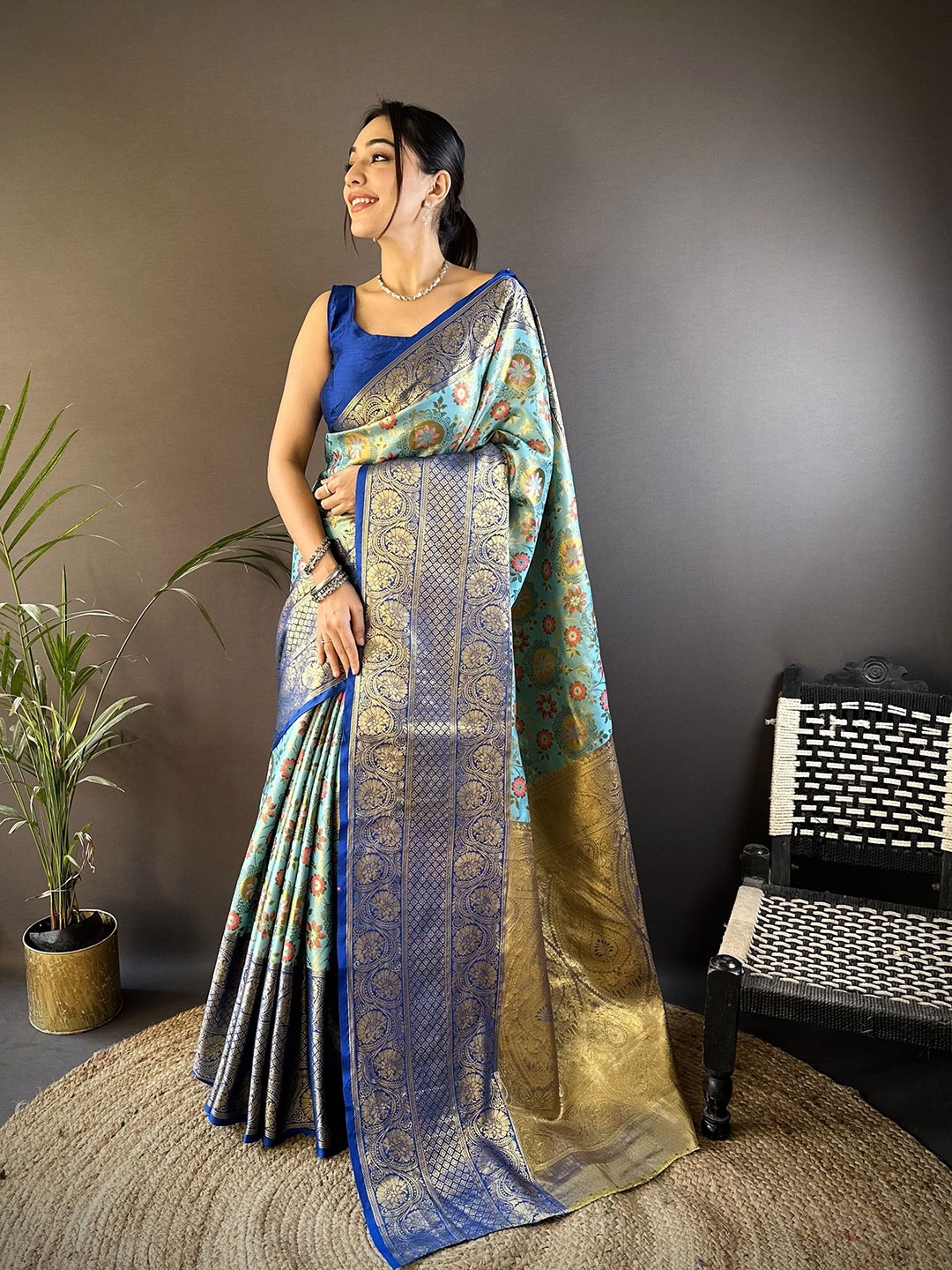 

NIWAA Woven Design Zari Tissue Kanjeevaram Saree, Blue