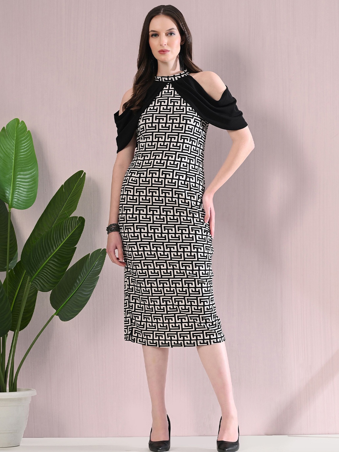 

ZEUGEN Halter Neck Cold-Shoulder Bodycon Midi Dress, Multi