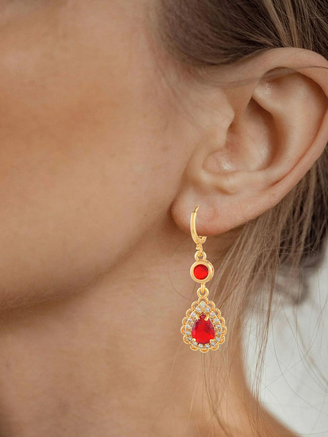 

MEMOIR Gold-Plated Floral Shaped Drop Earrings