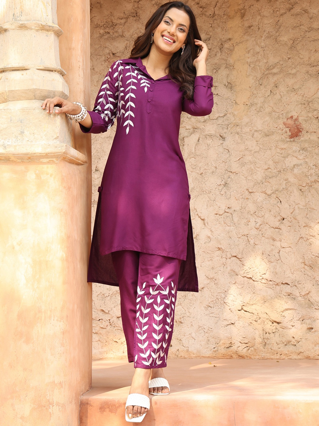 

KIMAYRA Women Printed Regular Kurta with Trousers, Purple