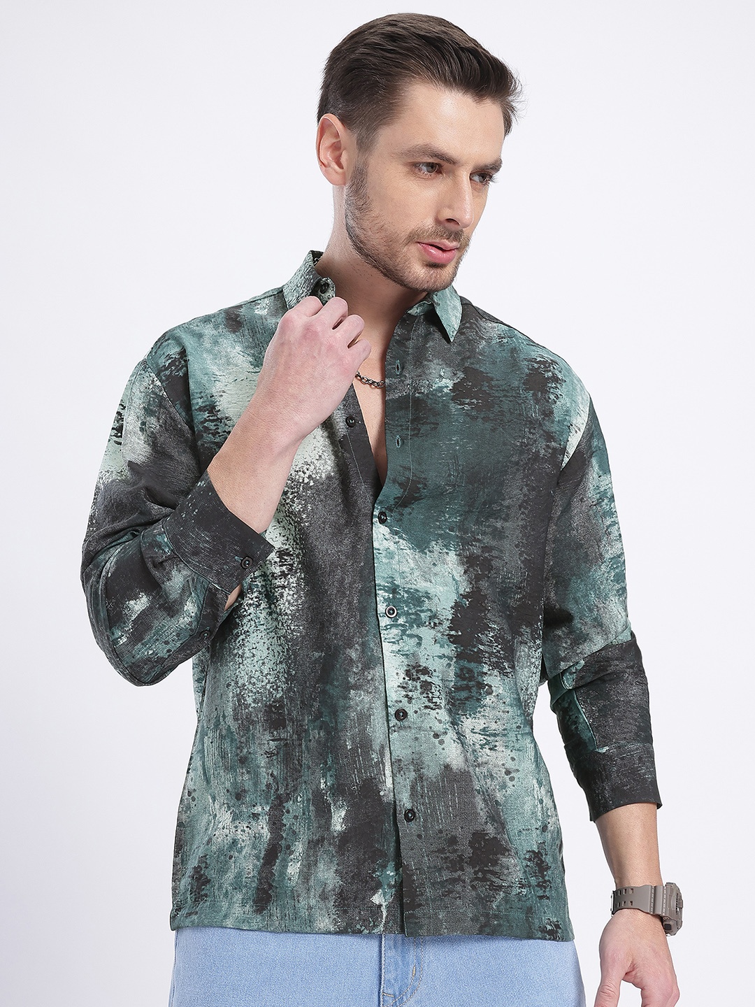 

glitchez Abstract Amaze Printed Oversized Shirt, Green