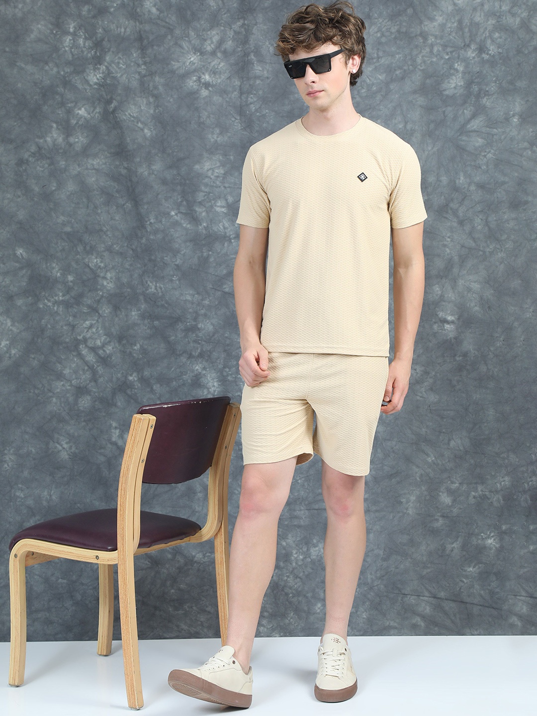 

PAUL STREET Textured Round Neck T-Shirt With Shorts Co-Ords, Cream