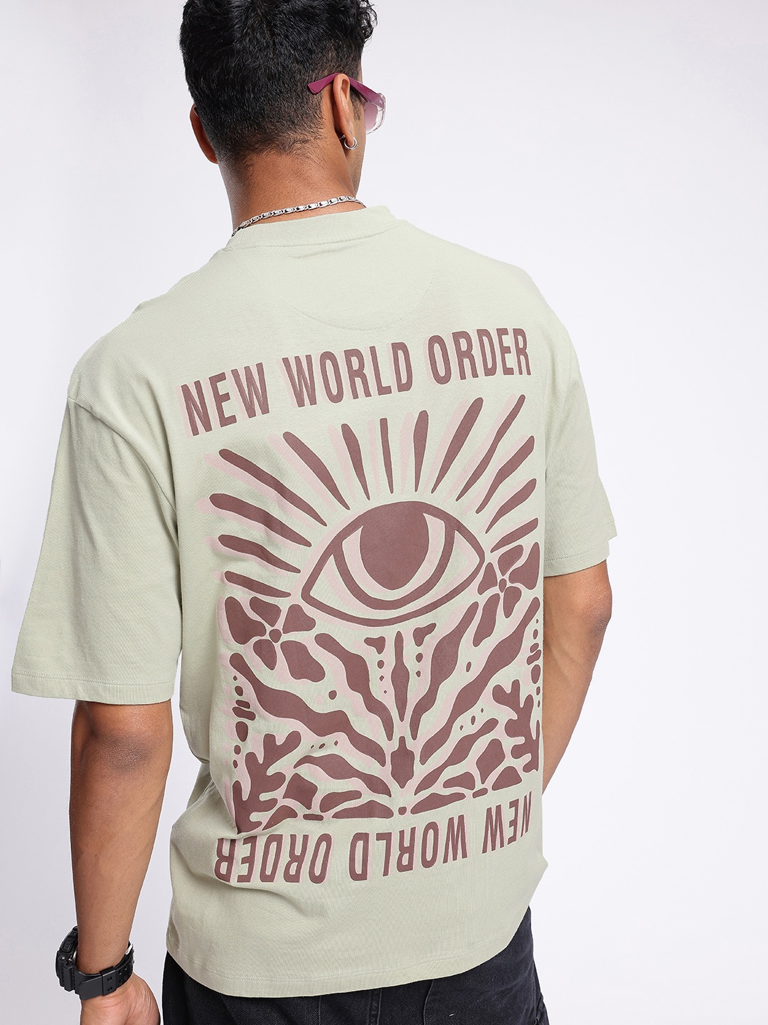 

glitchez Cool Vibe Graphic Printed Relaxed Fit T-shirt, Green