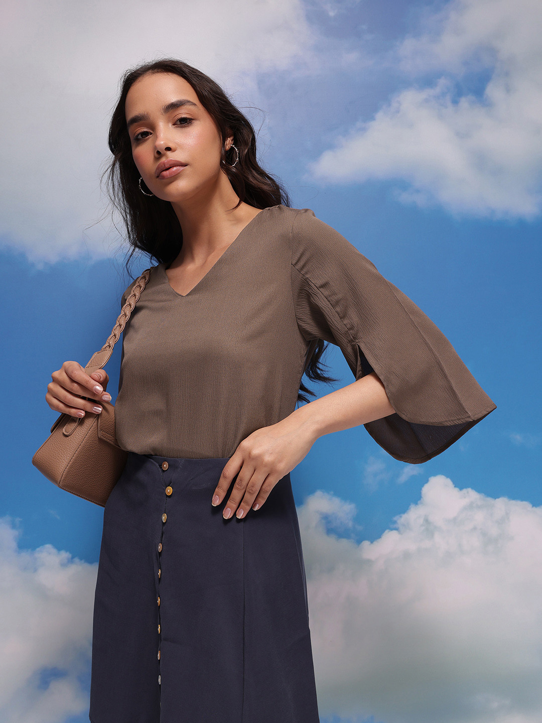 

CORSICA V-Neck Slit Sleeve Top, Grey