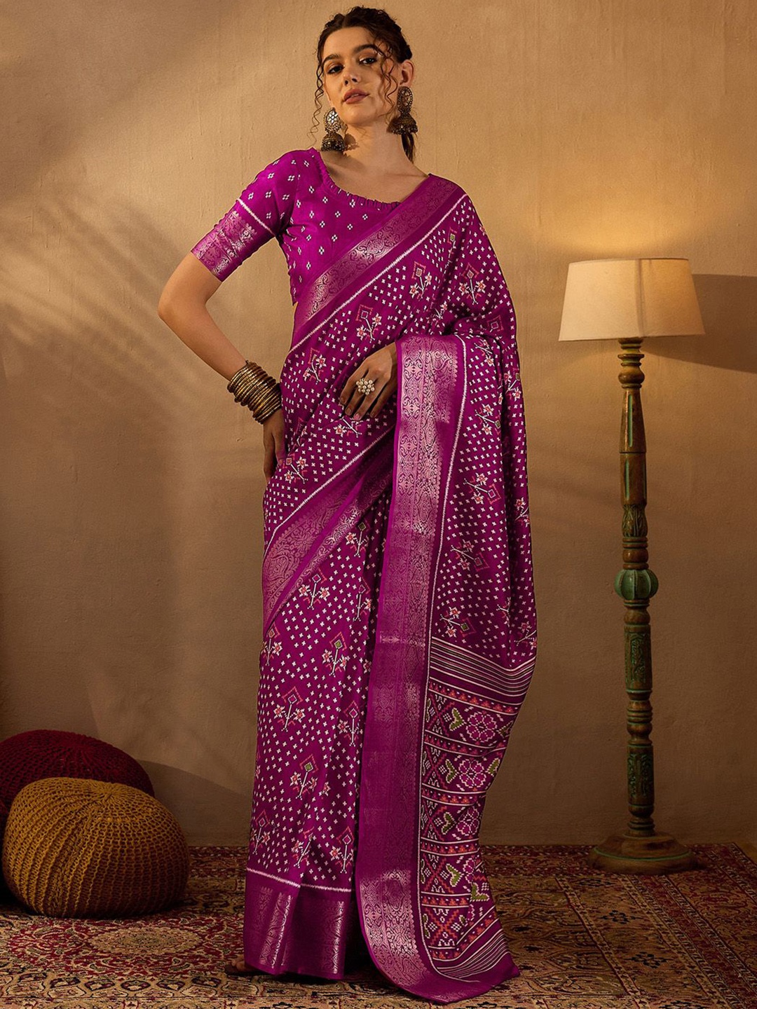 

Anouk Rustic Zari Silk Blend Sungudi Saree, Magenta