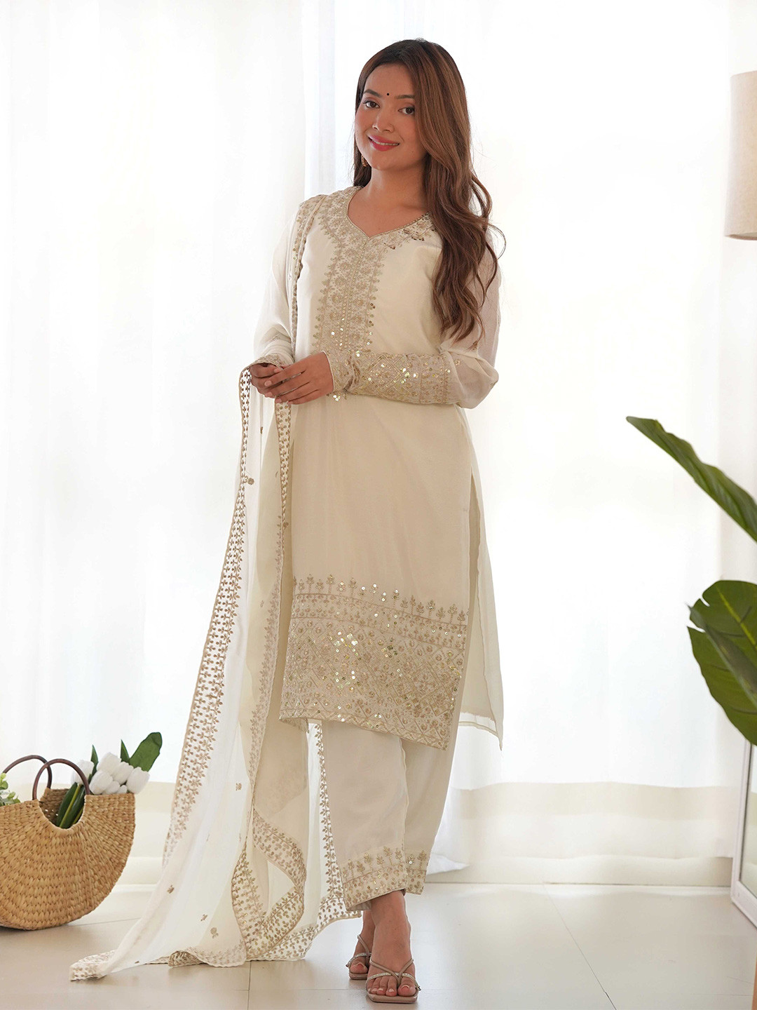 

LABELKBBRAND Women Floral Embroidered Regular Kurta with Palazzos & With Dupatta, White