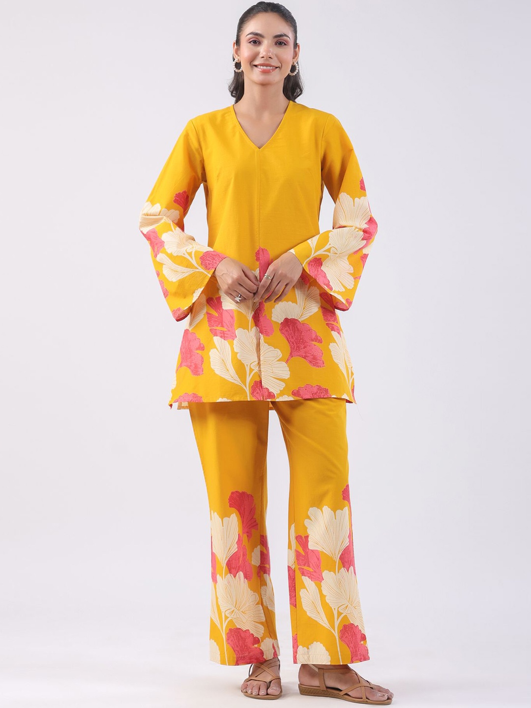 

JISORA Printed V-Neck Pure Cotton Tunic With Trousers Co-Ords Set, Yellow