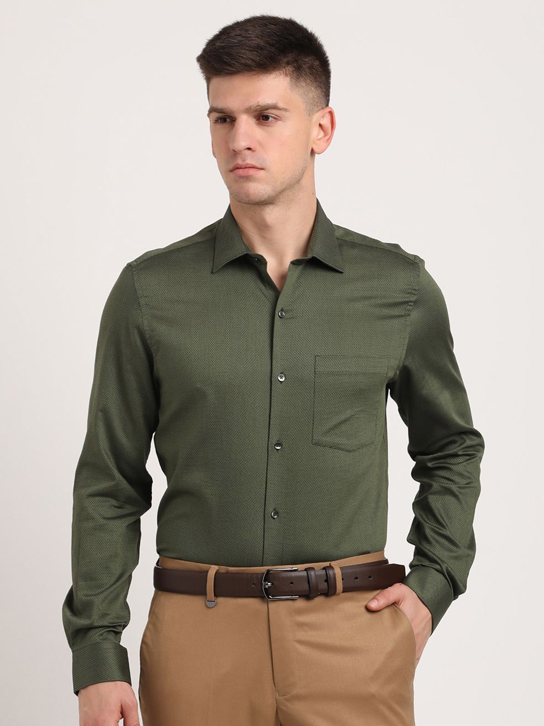 

Turtle Men Classic Slim Fit Opaque Formal Shirt, Green