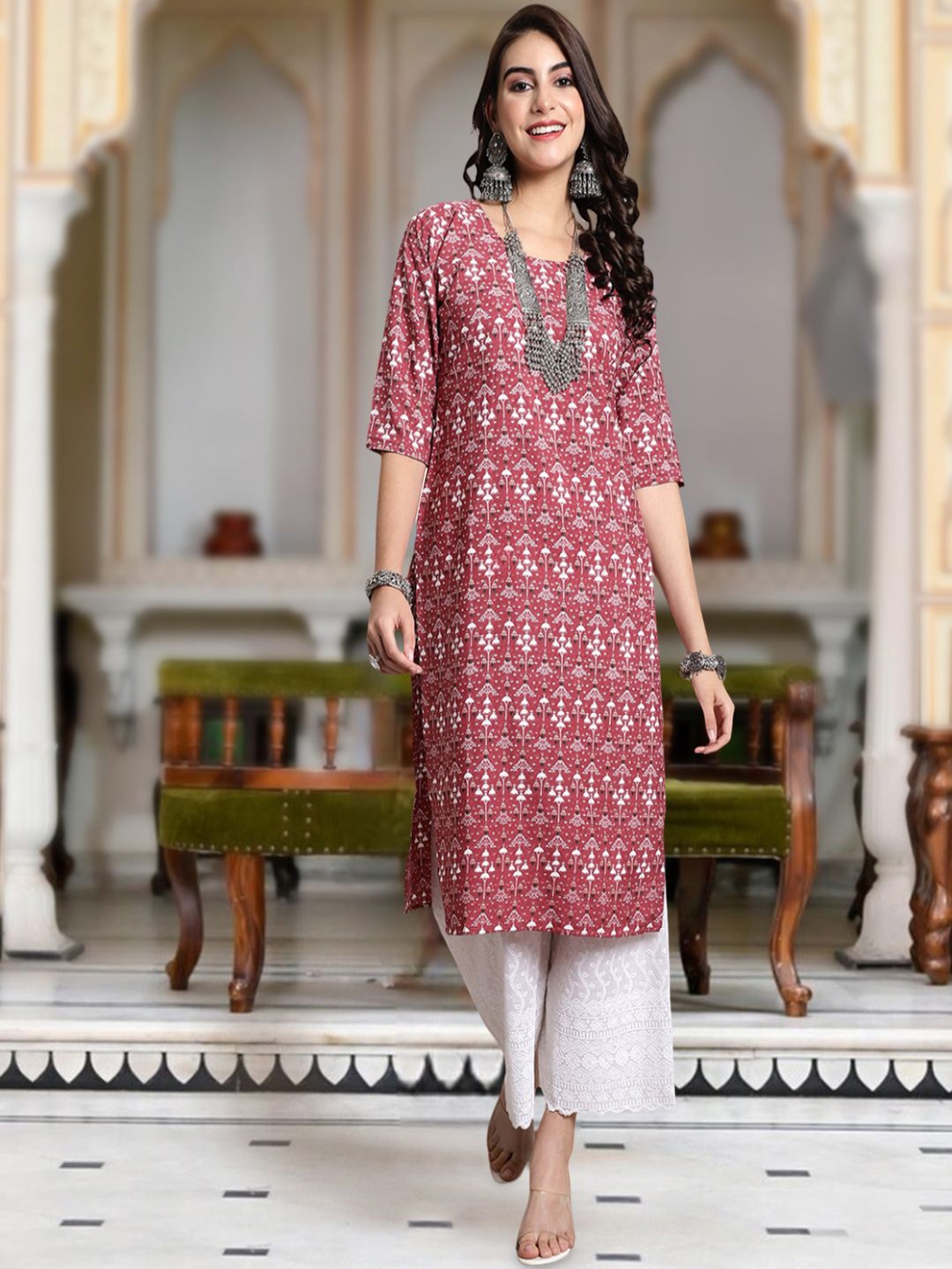

Moda Rapido Floral Printed Round Neck Straight Kurta, Pink