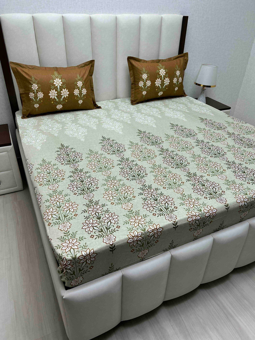 

Pure Decor Cotton King Size Double Bed Bedsheet With 2 Pillow Covers 2.74m X 2.74m, Green