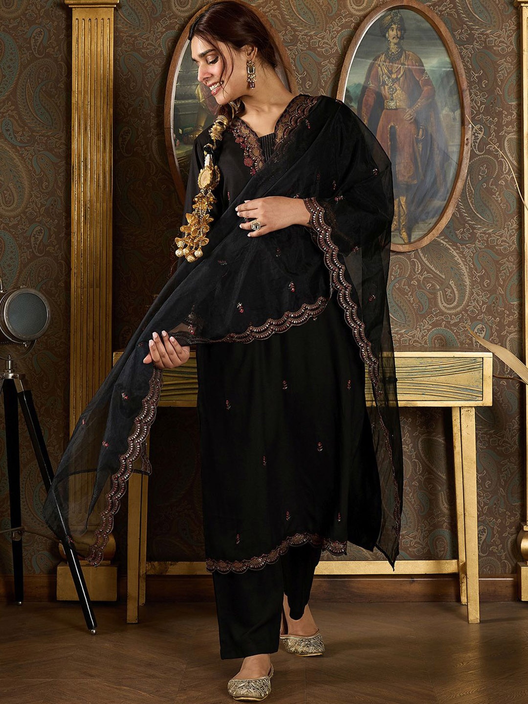 

Indo Era Ethnic Motifs Embroidered Thread Work Kurta with Trousers & Dupatta, Black