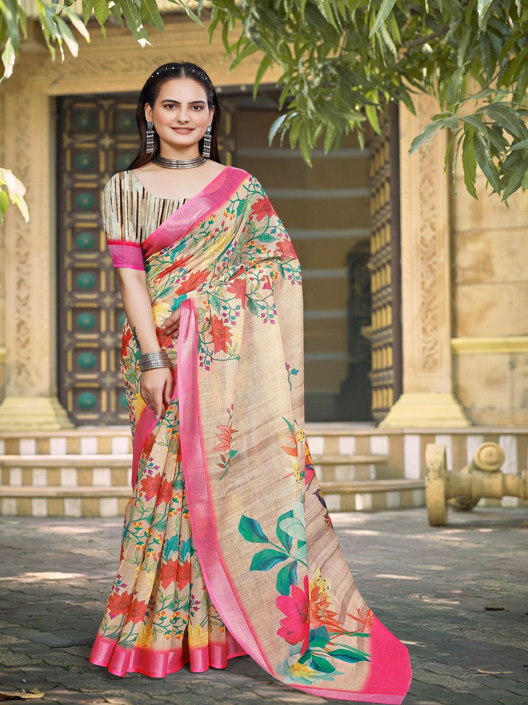 

TRENDING KART Floral Zari Linen Blend Chanderi Saree, Beige