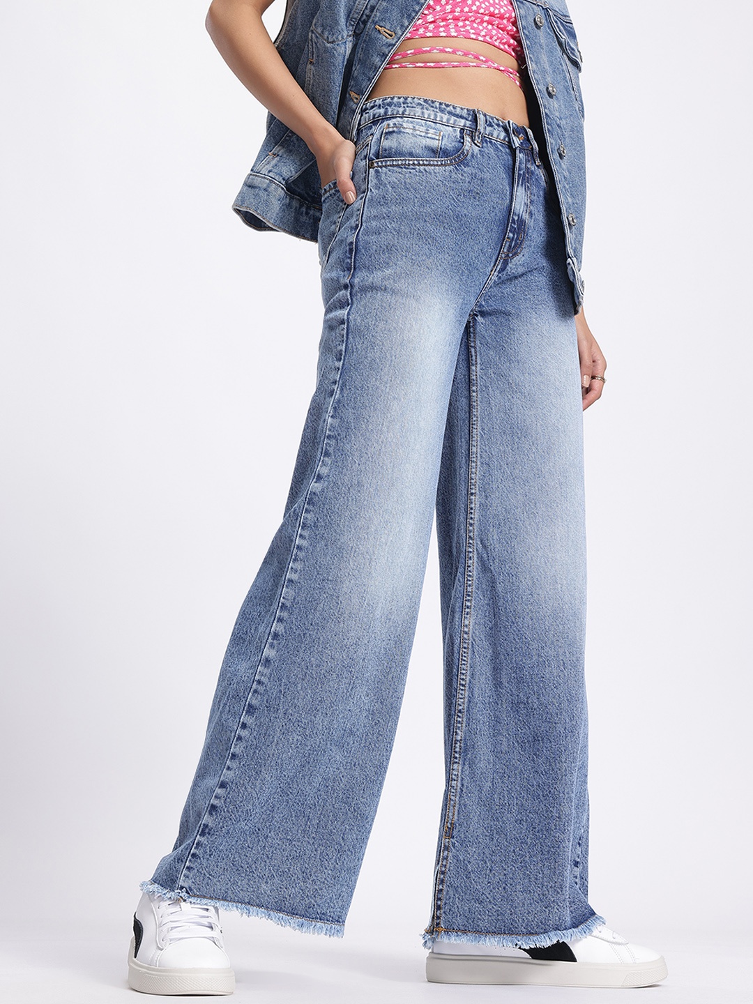 

glitchez Women Frayed Chic Faded Wide Leg Jeans, Navy blue