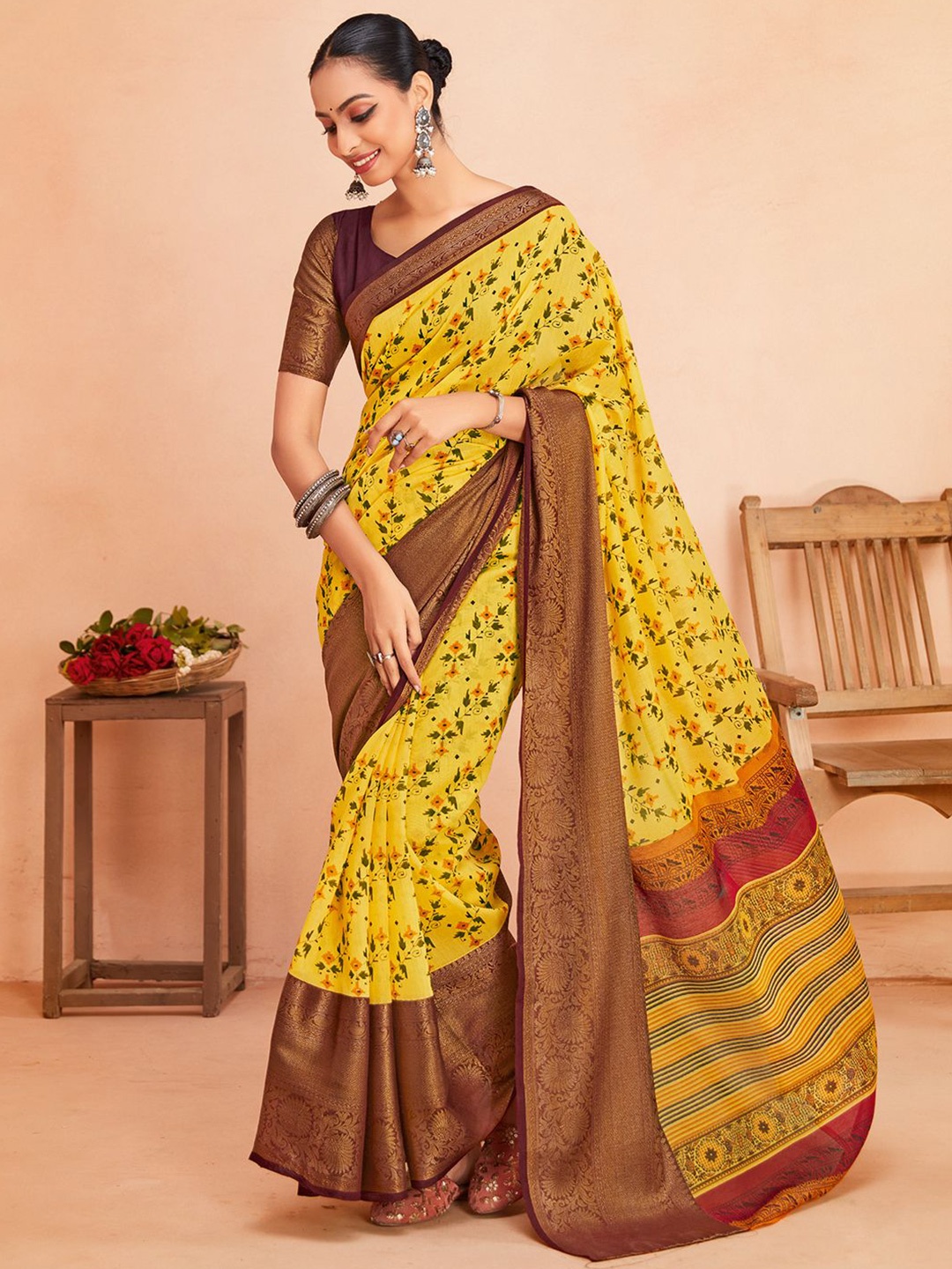 

Anouk Rustic Floral Zari Sungudi Saree, Yellow