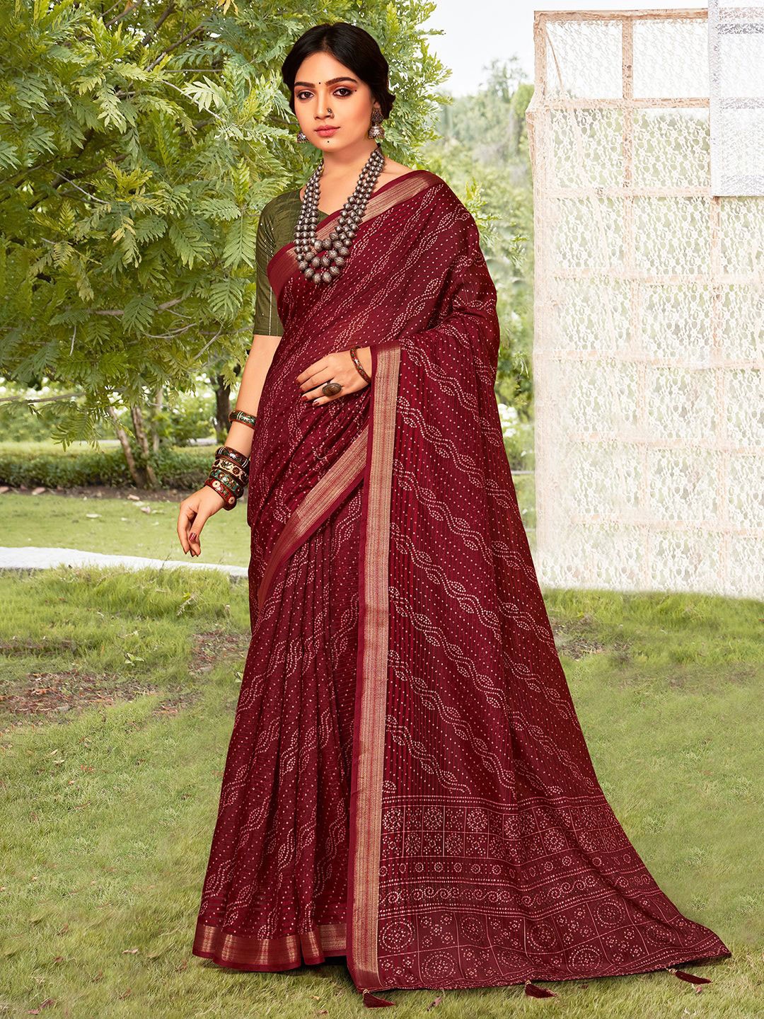 

Anouk Rustic Bandhani Zari Bandhani Saree, Maroon