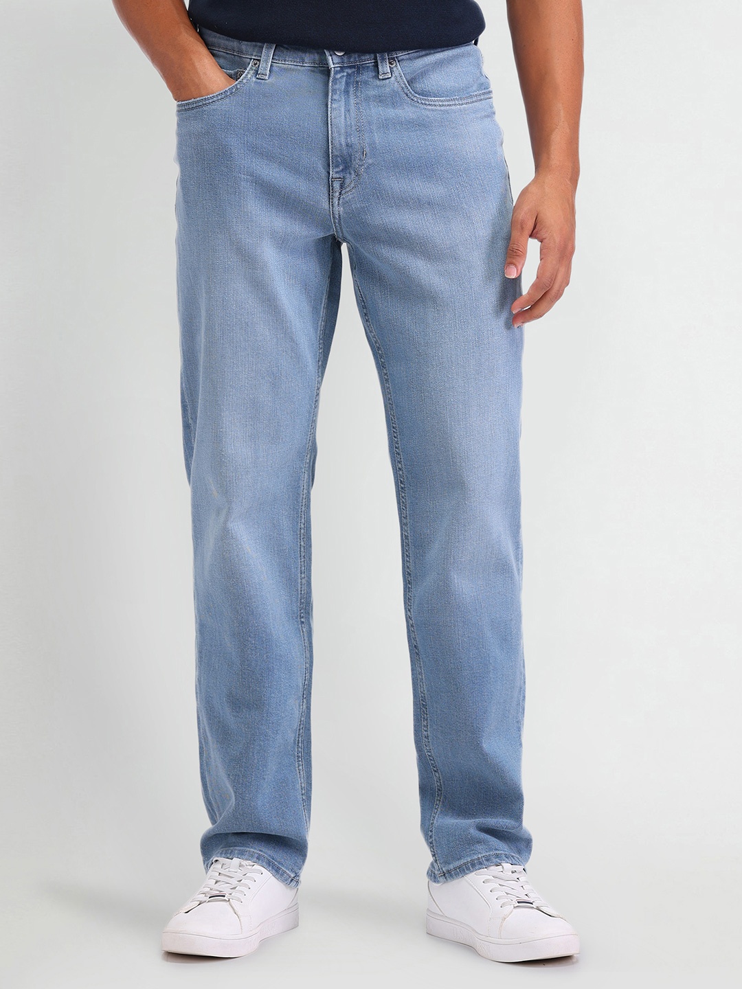 

U.S. Polo Assn. Denim Co. Men Relaxed Fit Light Fade Jeans, Blue