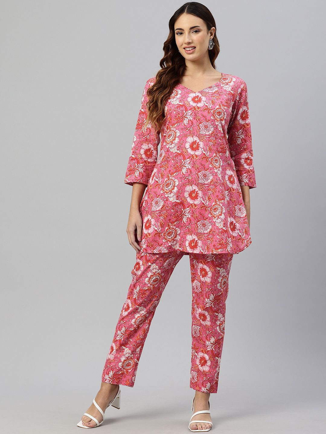 

HRITIKA Floral Printed Pure Cotton V-Neck Tunic With Trousers, Pink