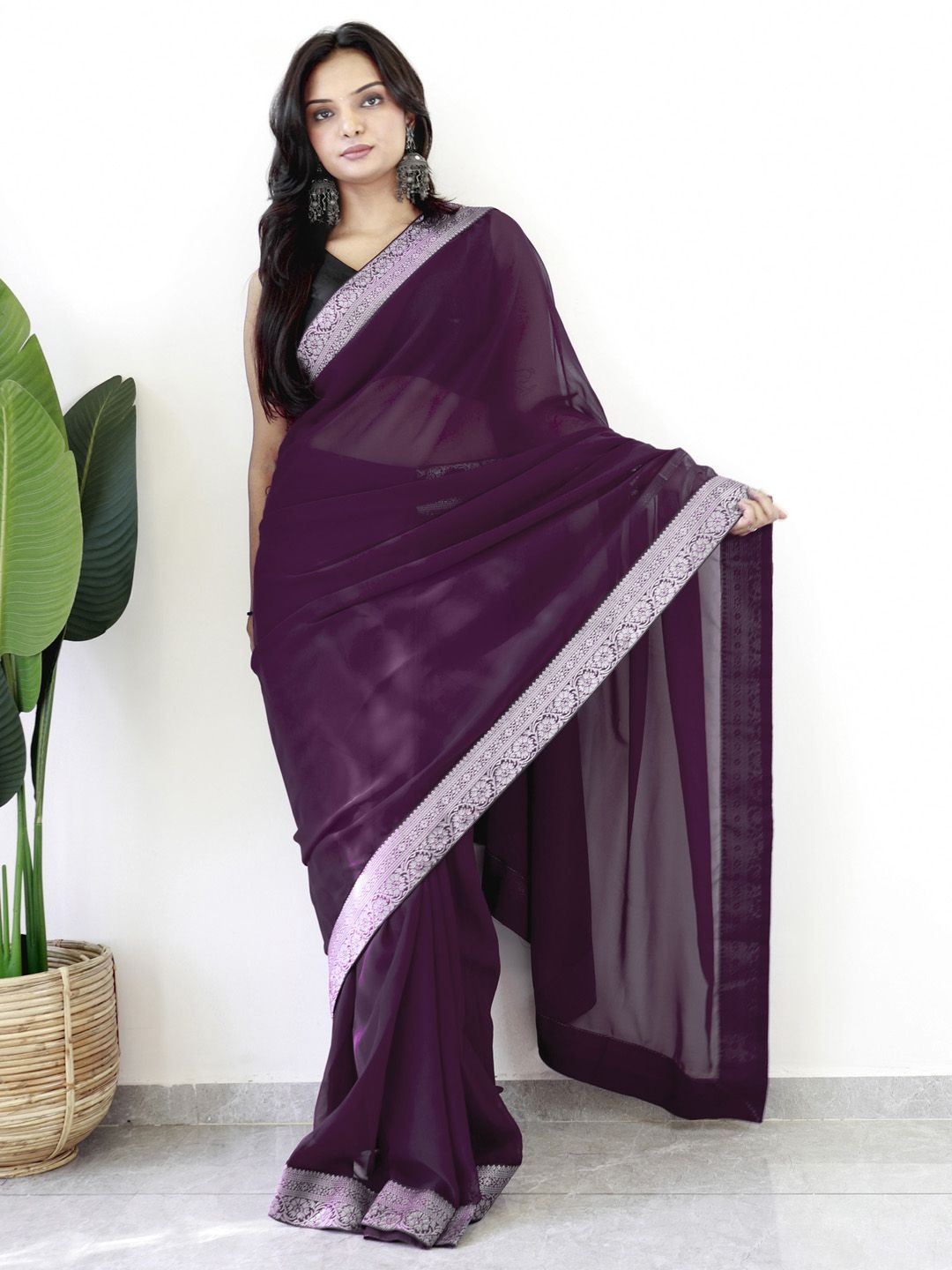 

Mitera Zari Poly Georgette Ready to Wear Saree, Magenta