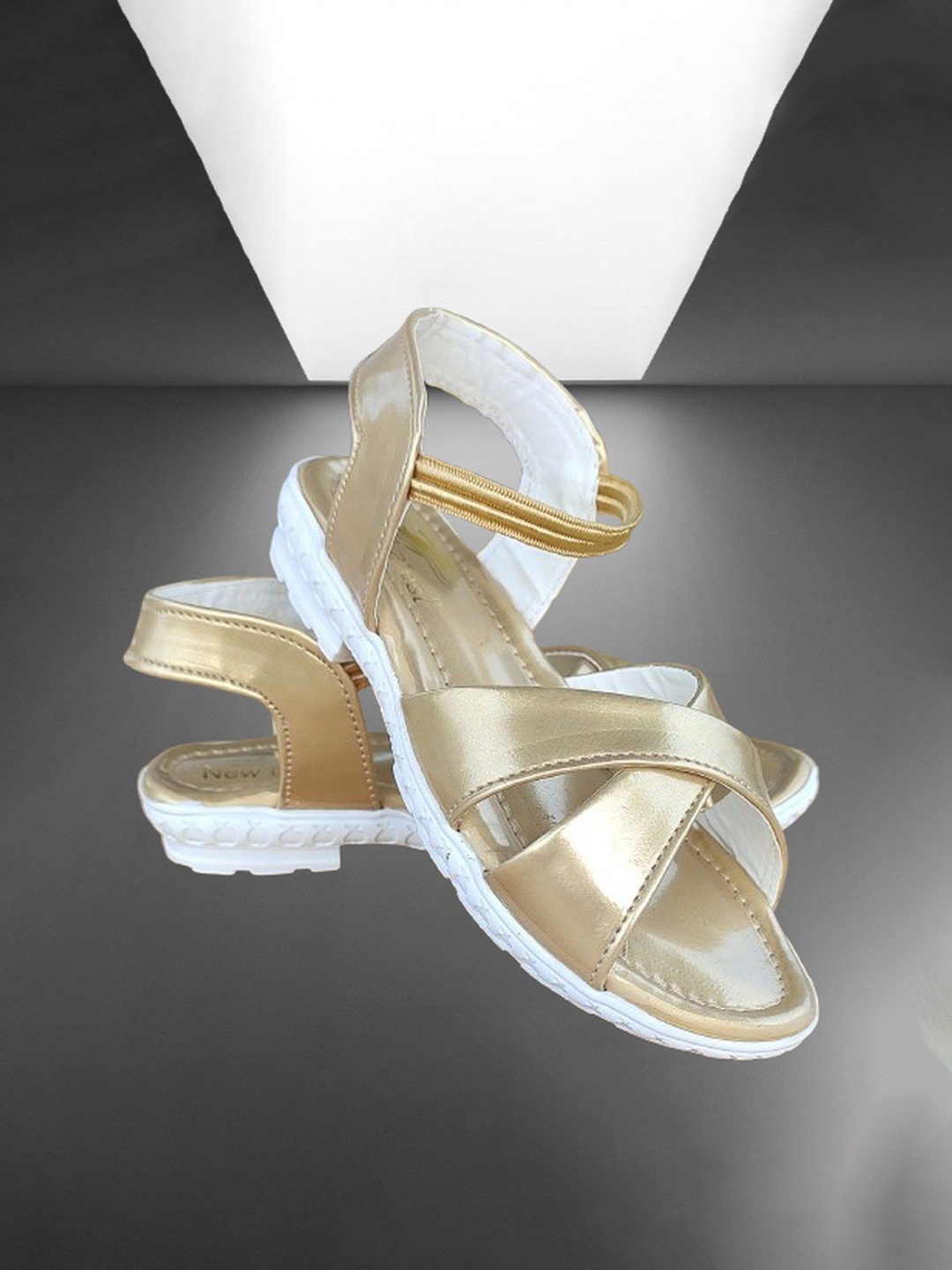 

BAESD Girls Ethnic Open Toe Flats, Gold