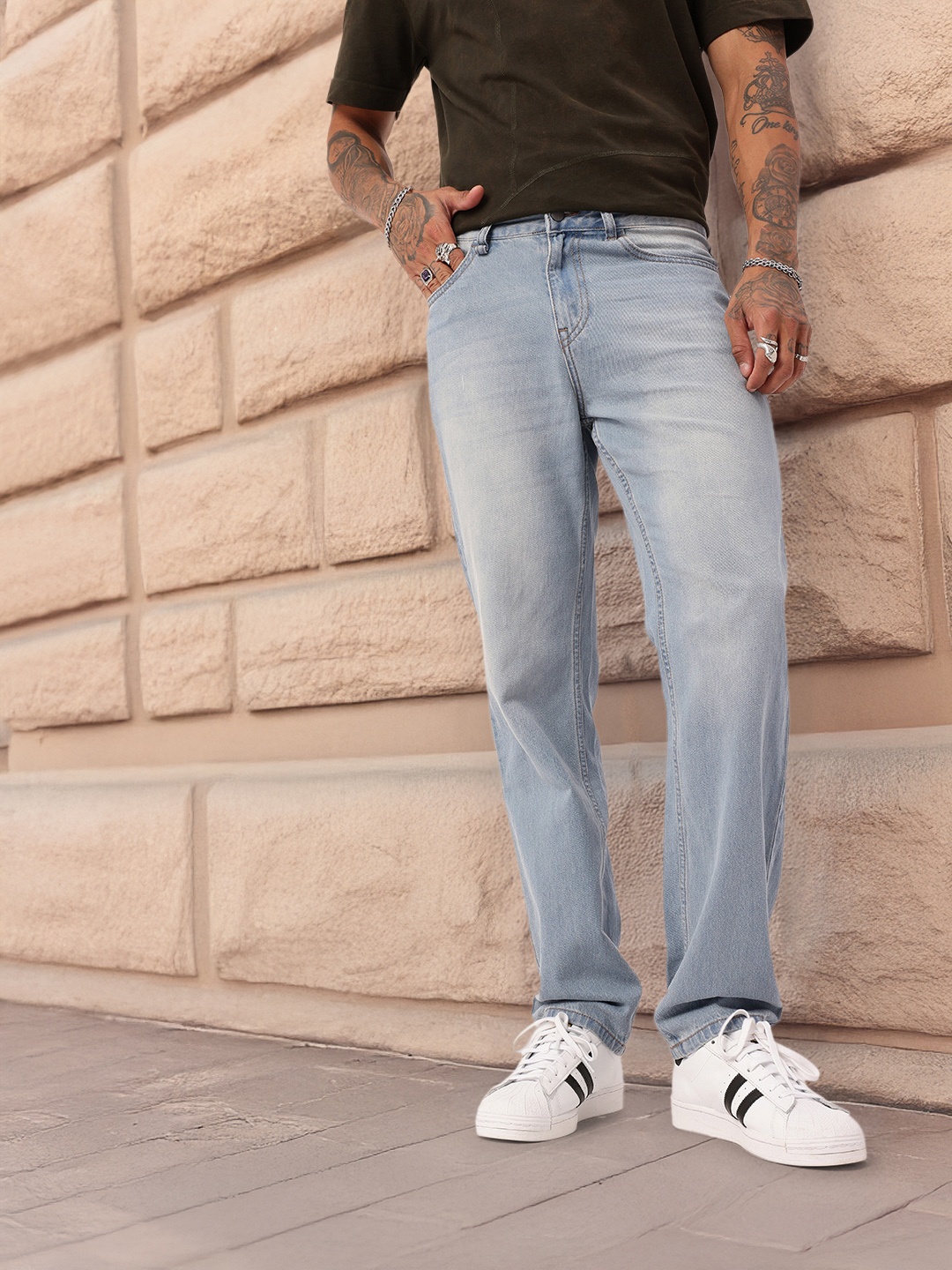 

Kook N Keech Men City Savvy Light Fade Relaxed Fit Jeans, Blue