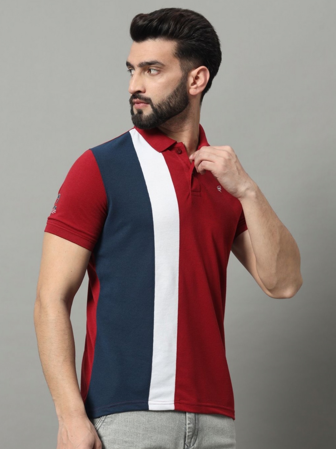 

OGEN Men Colourblocked Polo Collar Pockets T-shirt, Maroon