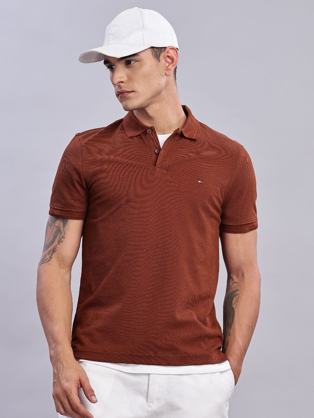 

Tommy Hilfiger Men Polo Collar T-shirt, Brown