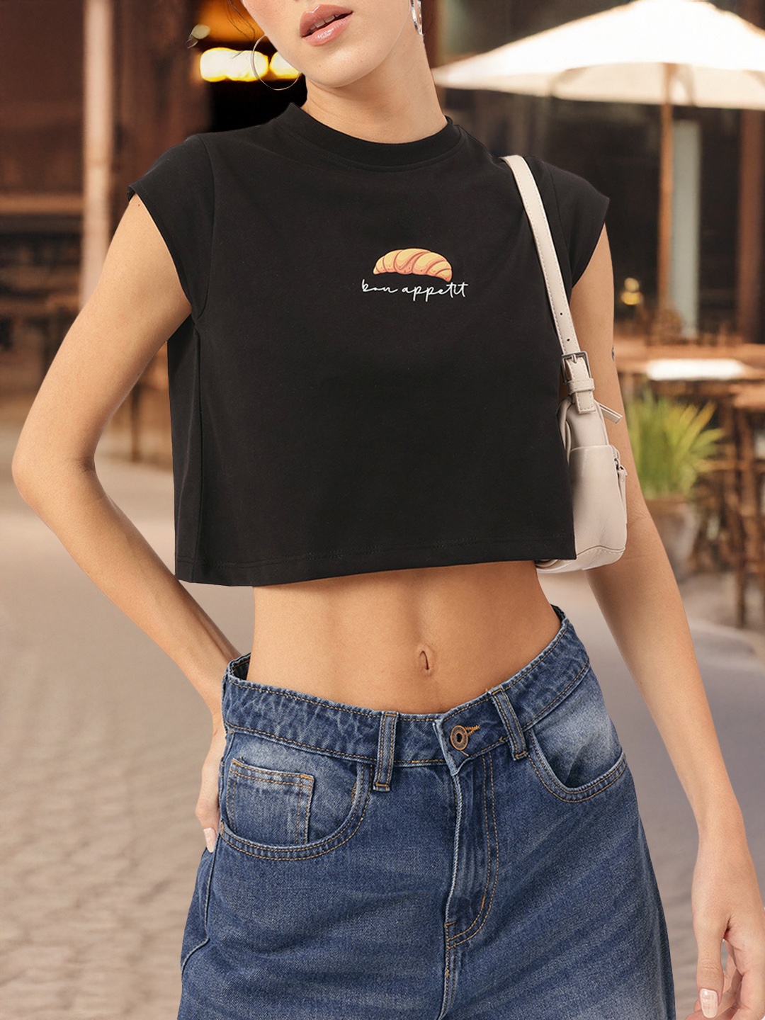 

DressBerry Leisurely Luxe Crop Tee, Black
