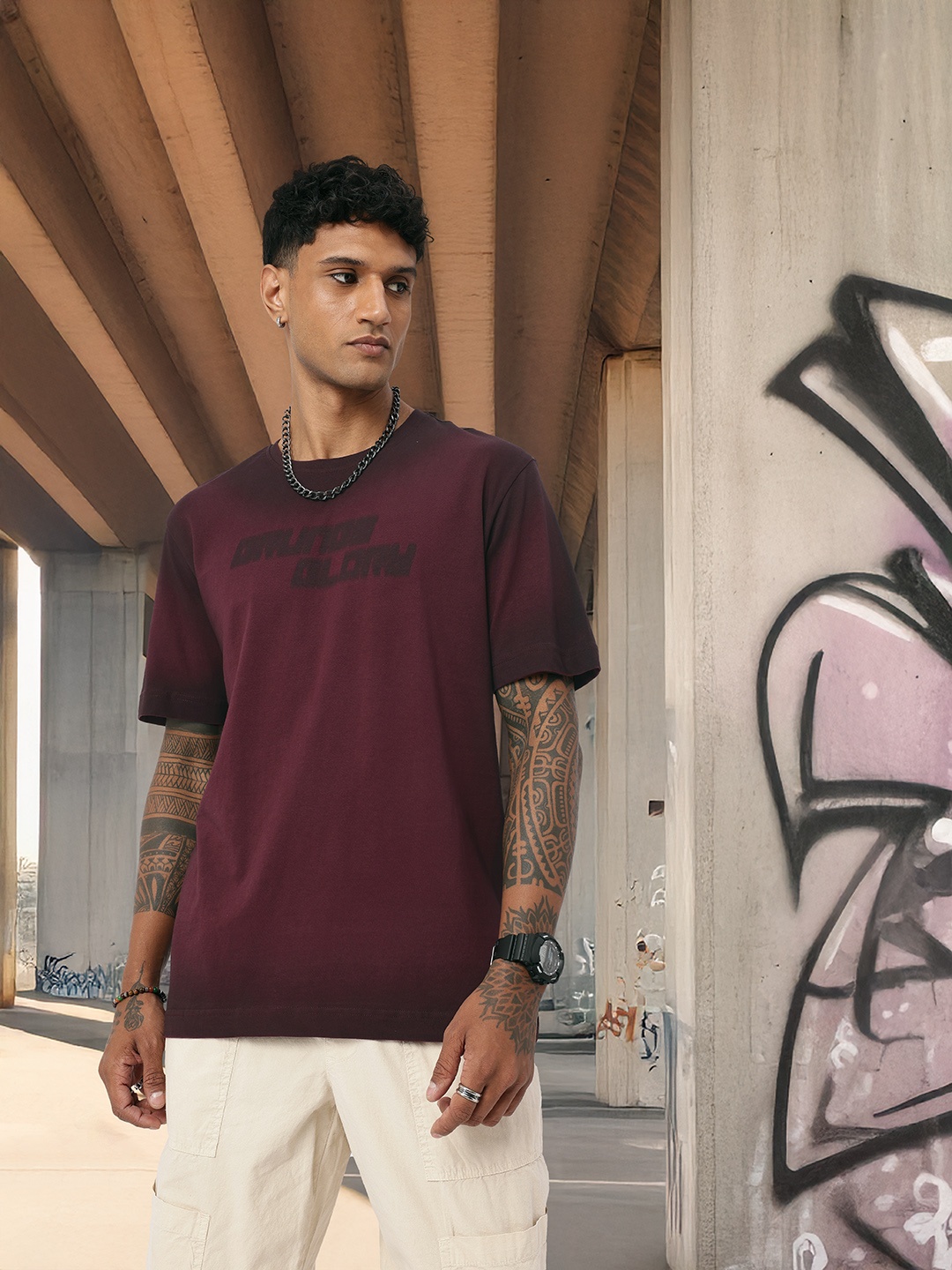 

Kook N Keech Urban Edge Vibes Printed Relaxed Fit T-shirt, Burgundy