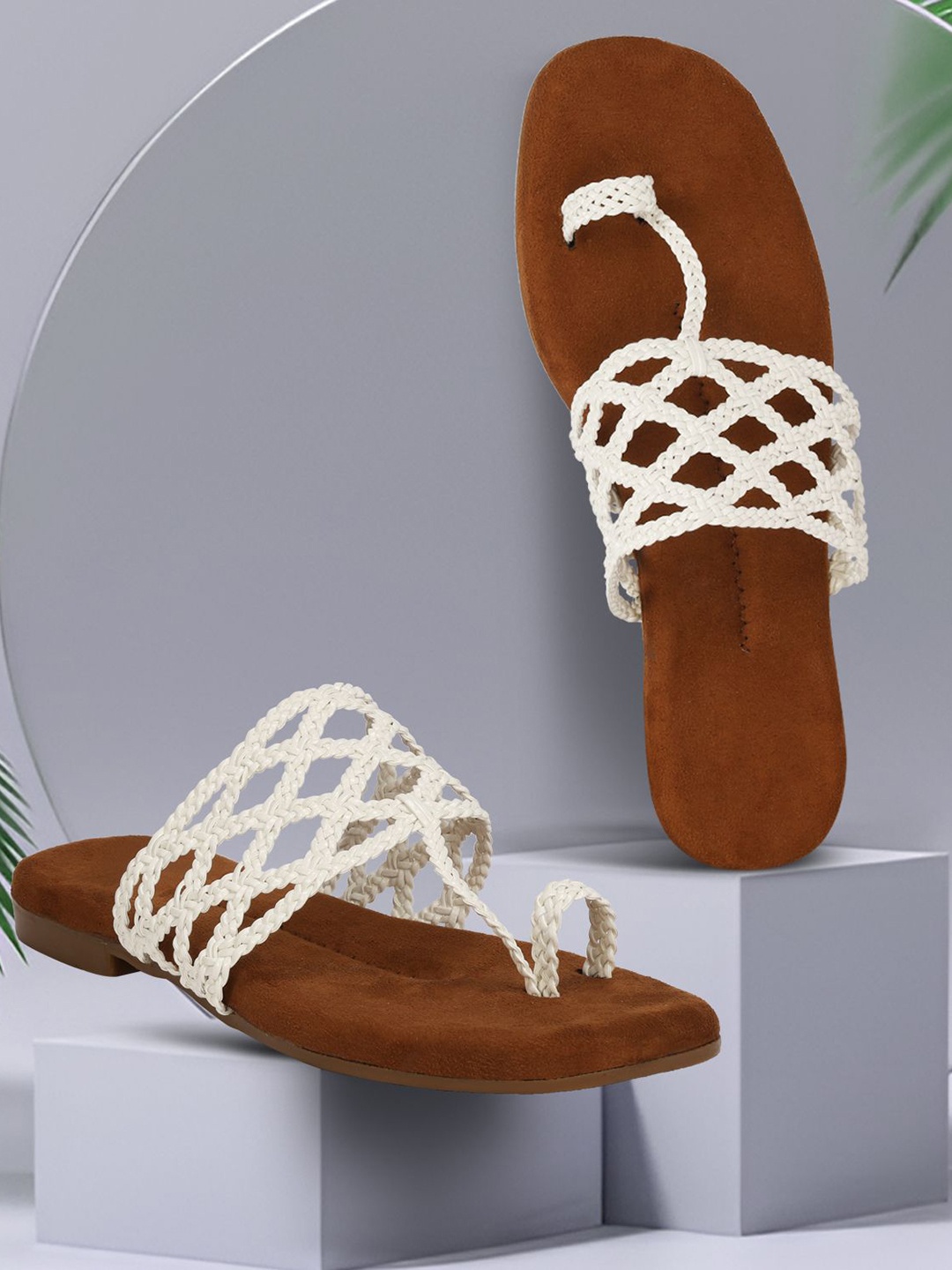 

Commander Shoes Women Textured Open Toe Flats, White