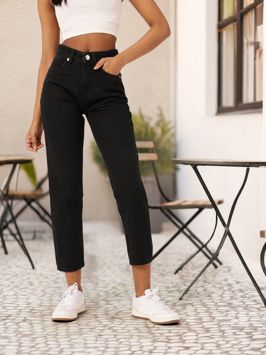 

DressBerry Women Street Cool Straight Fit Jeans, Black