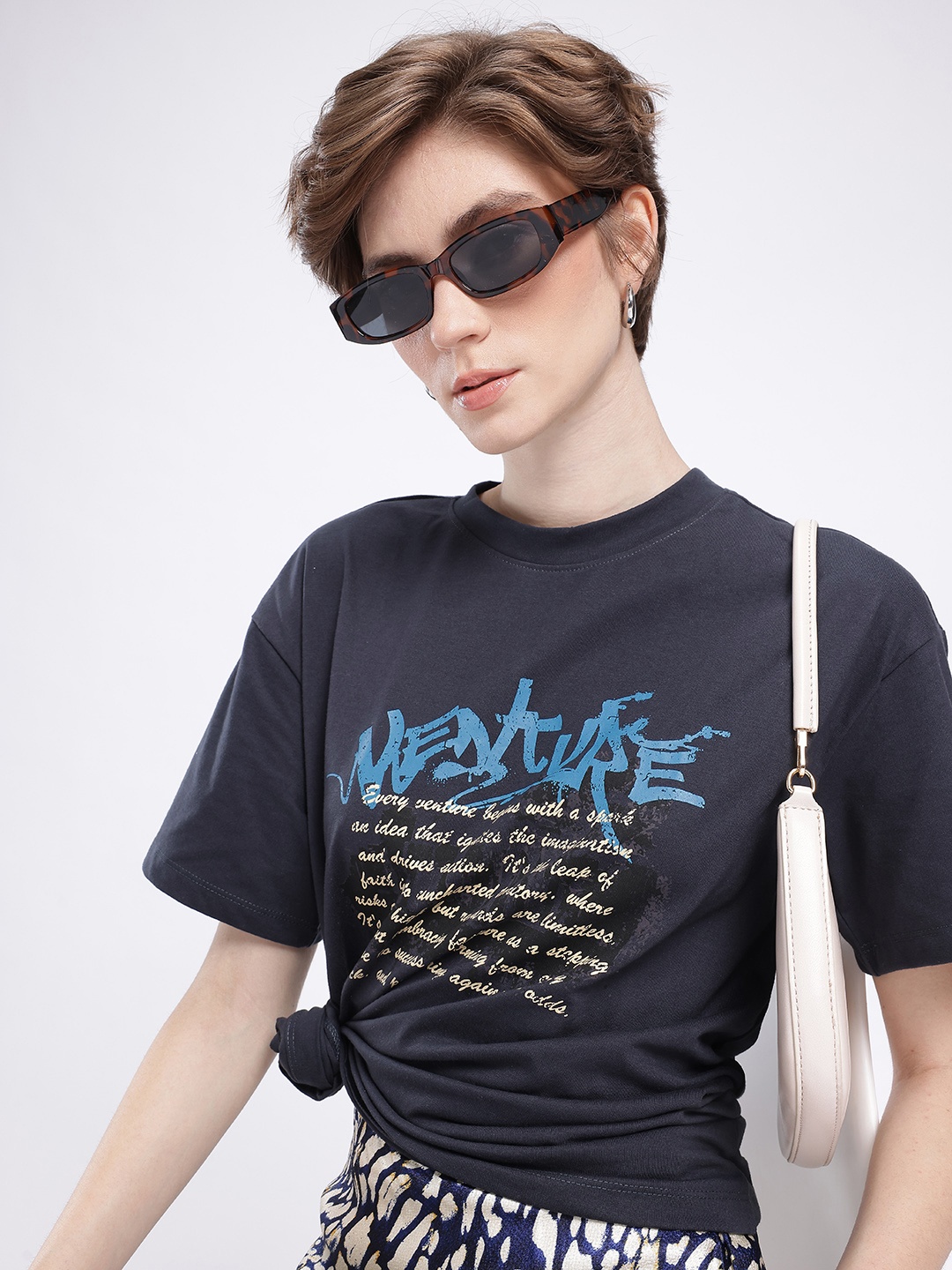 

The Roadster Life Co. Modern Chic Printed Relaxed Fit T-shirt, Charcoal