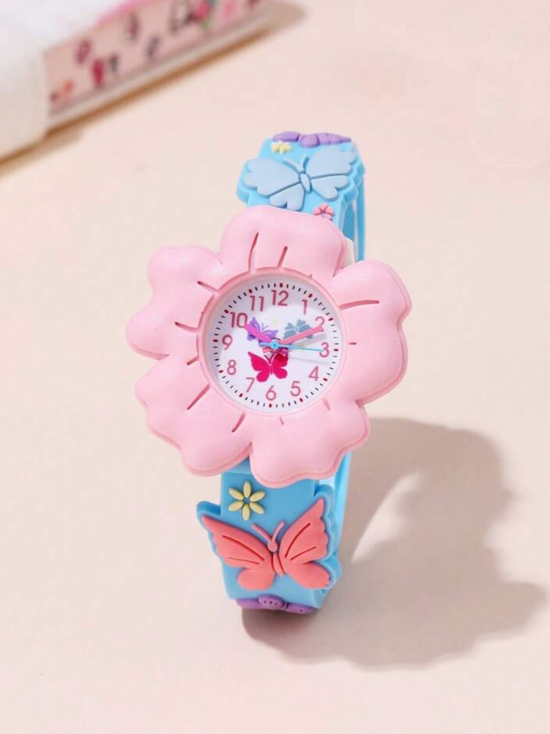 

Ziory Girls Printed Dial & Bracelet Style Straps Analogue Watch ZY20245454, Pink