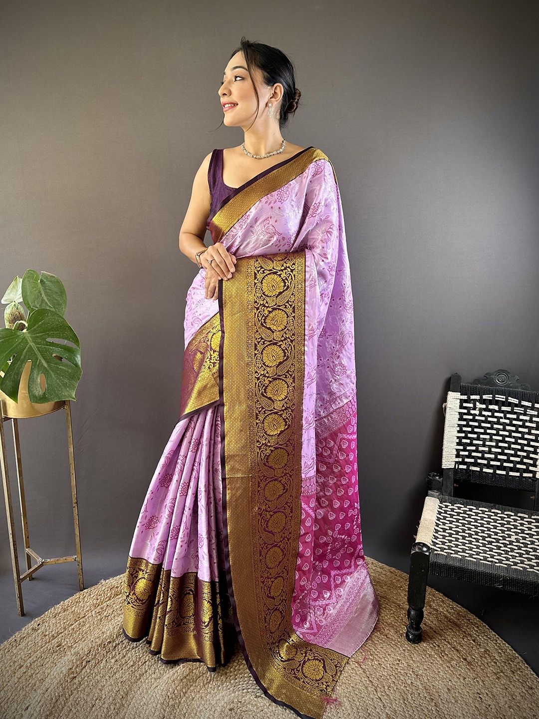 

NIWAA Woven Design Zari Tissue Kanjeevaram Saree, Pink