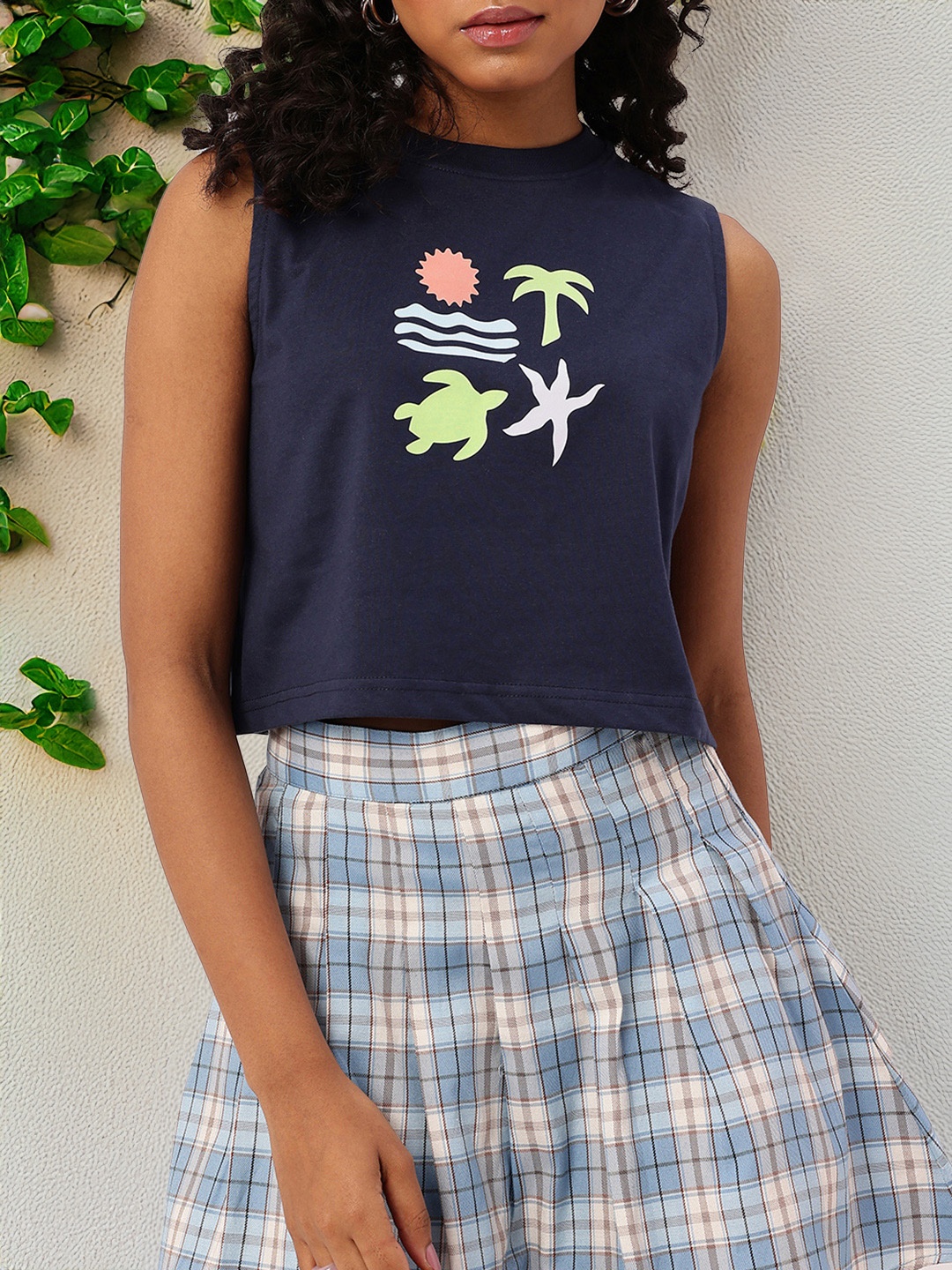 

DressBerry 90s Nostalgia Nautical Printed Boxy Fit Crop Tshirts, Navy blue