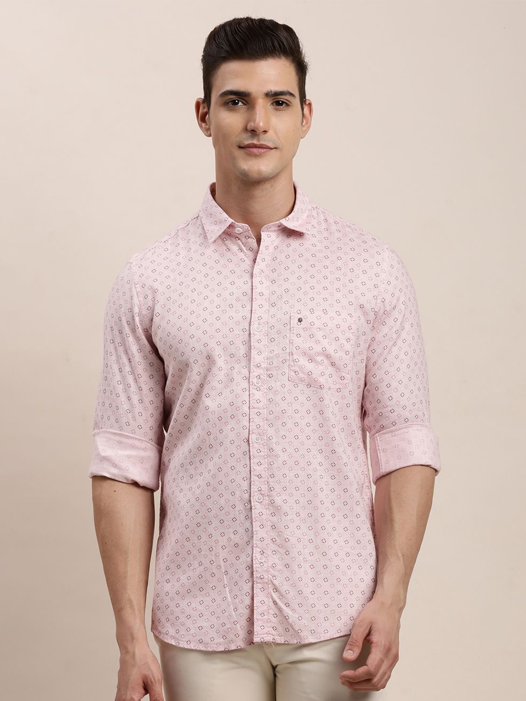 

Turtle Men Relaxed Slim Fit Opaque Printed Casual Shirt, Pink