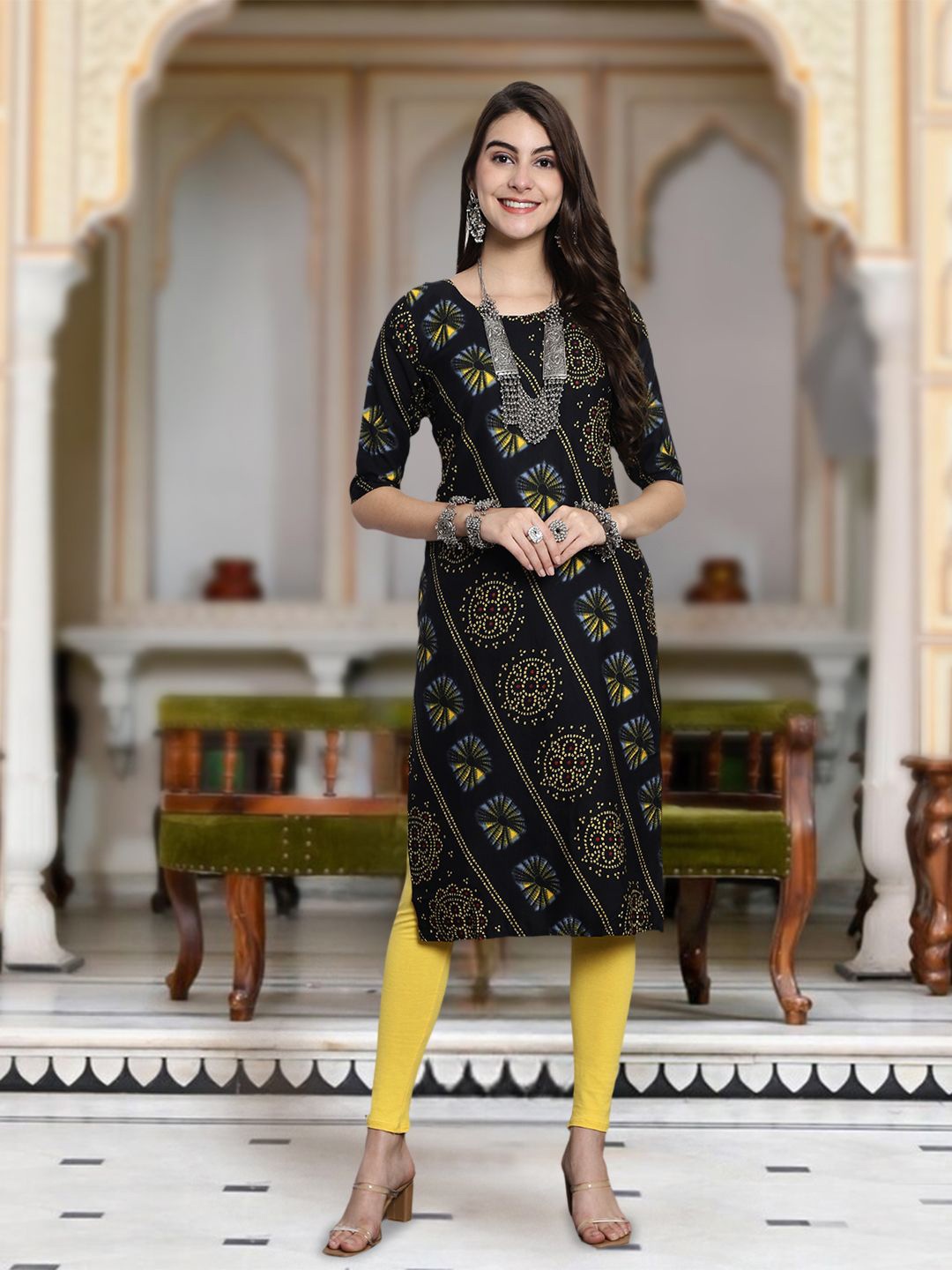 

Moda Rapido Floral Printed Round Neck Straight Kurta, Black