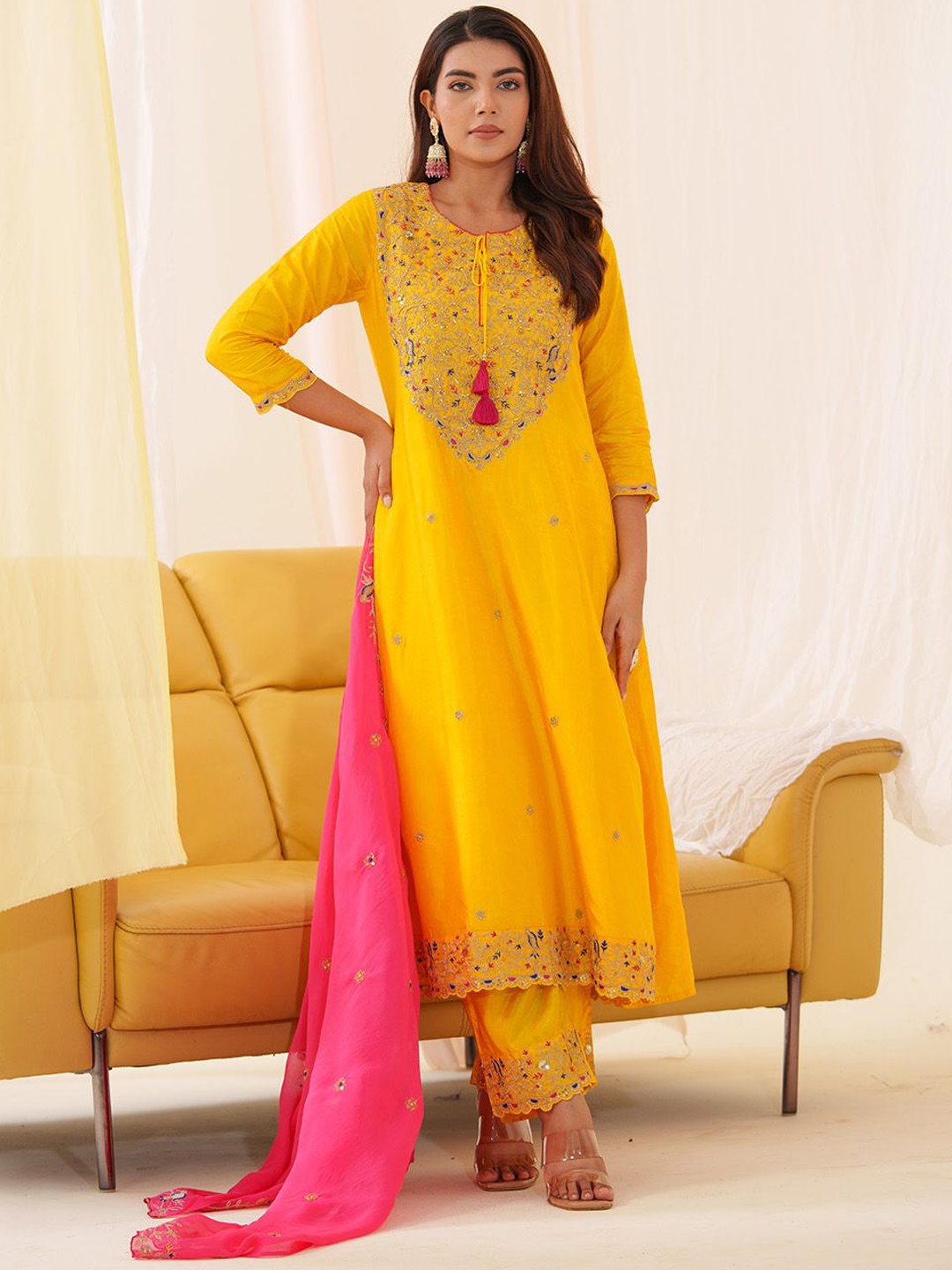 

Meena Bazaar Women Ethnic Motifs Embroidered Panelled Kurta with Trousers & With Dupatta, Yellow