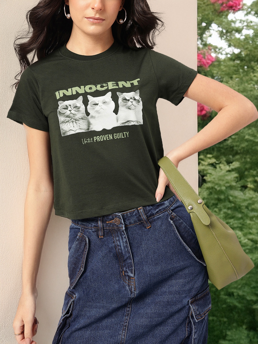 

DressBerry Kitty Kitsch Cropped Contours Boxy Tee, Green