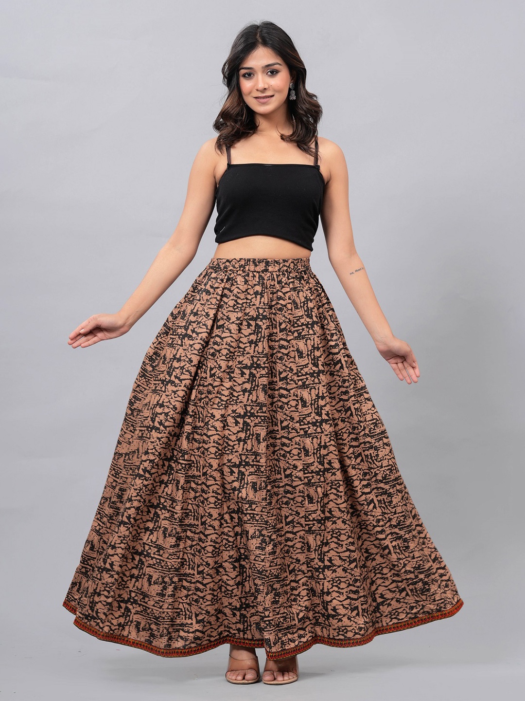 

Clothy N Wave Abstract Printed Flared Maxi Skirts, Brown