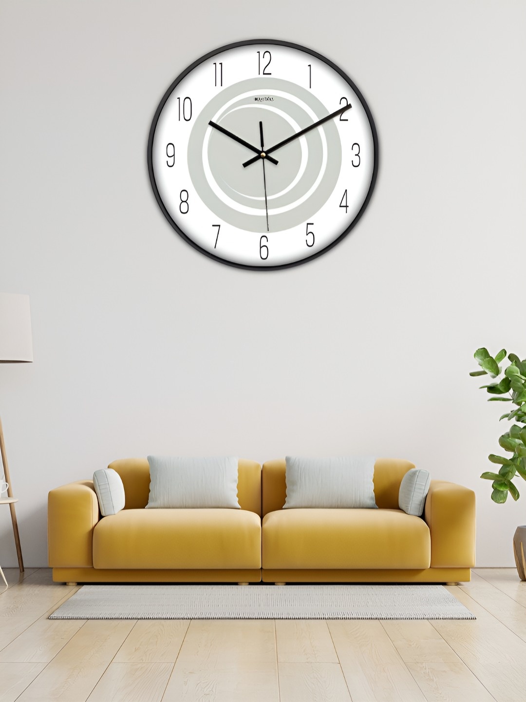 

OLIVE TREE Black & White Traditional Wall Clock