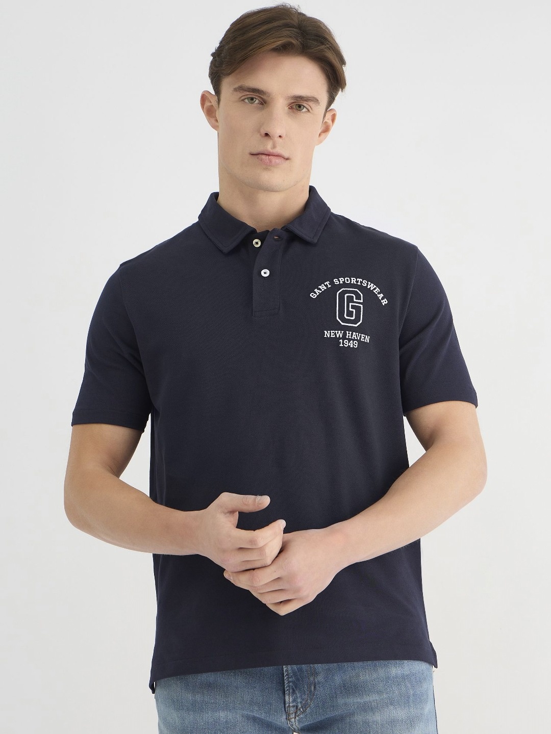 

GANT Men Embroidered Chest Graphic Pure Cotton T-Shirt, Blue