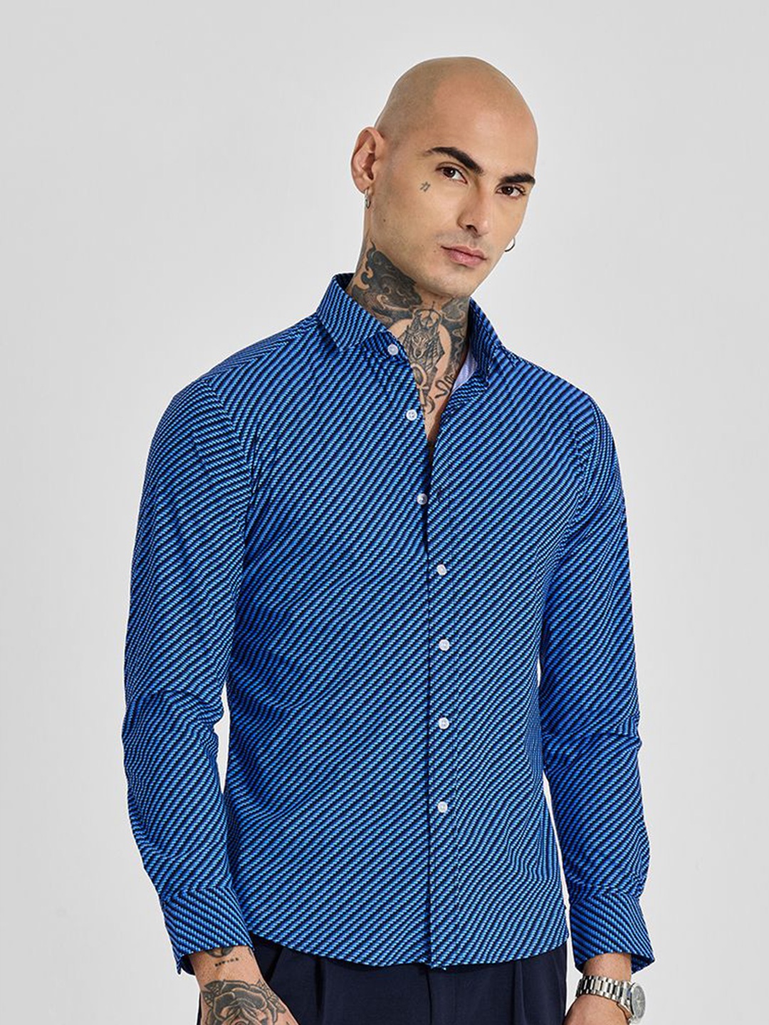 

Snitch Men Slim Fit Opaque Printed Casual Shirt, Blue