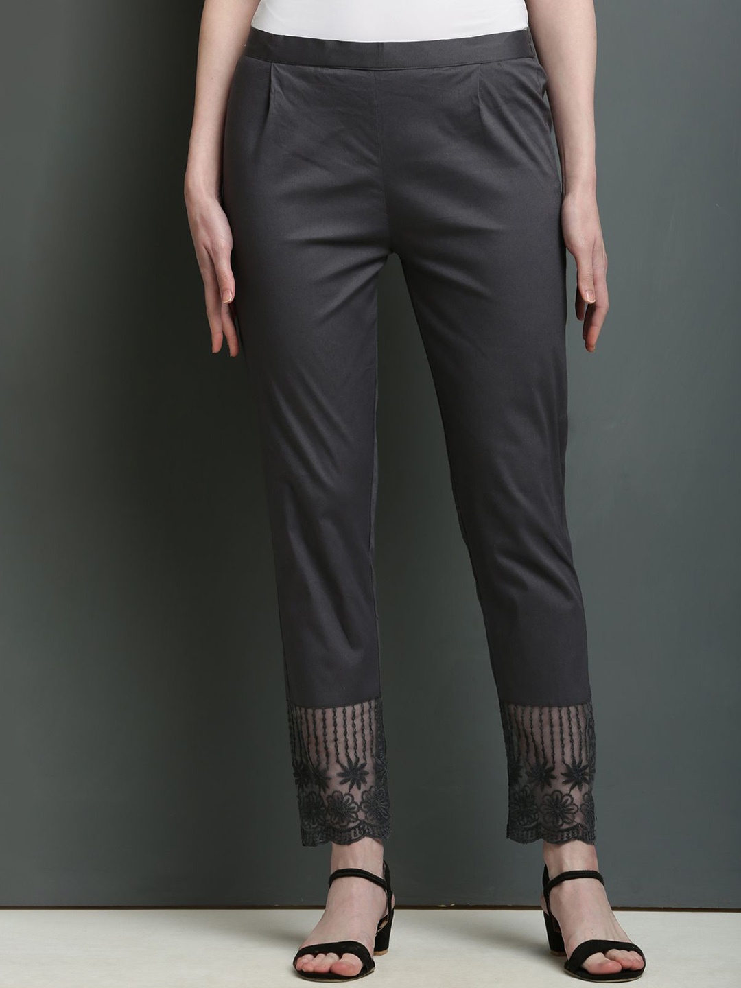 

Sellingsea Women Trousers, Grey