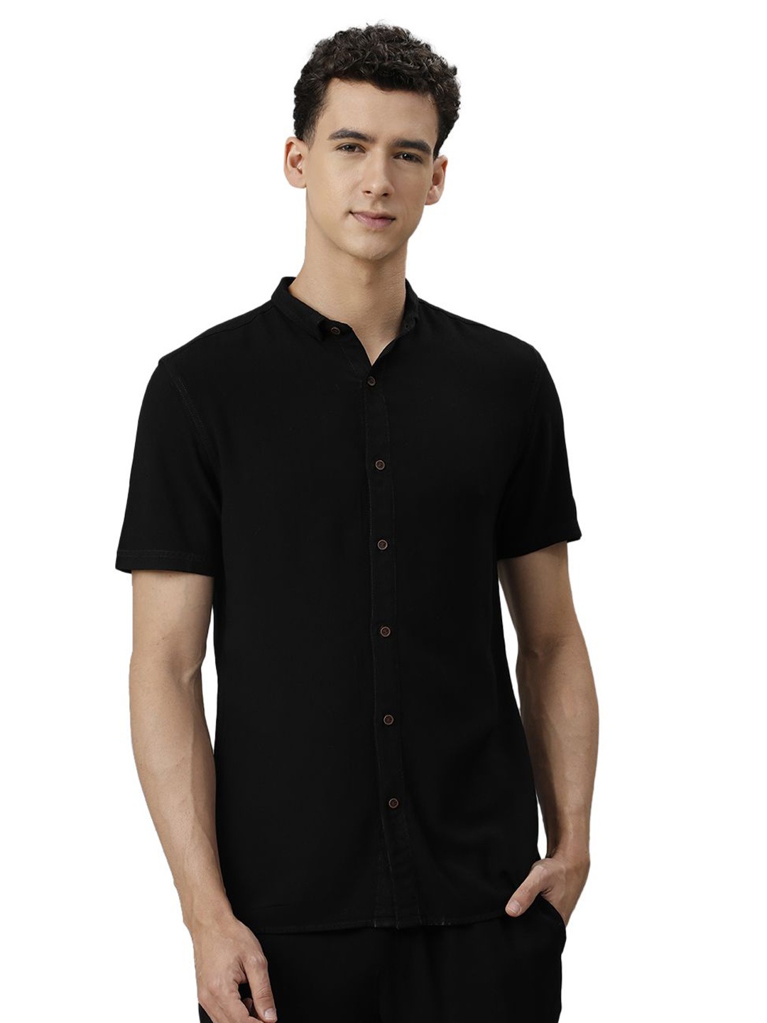 

IDENTITI Men Slim Fit Opaque Casual Shirt, Black