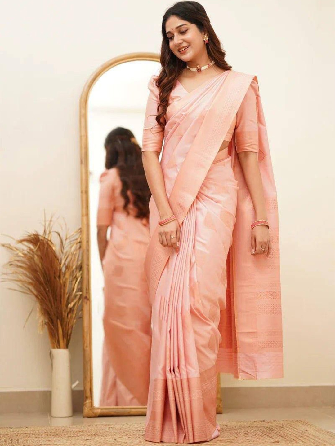

VILLE FASHION Woven Design Zari Art Silk Kanjeevaram Saree, Pink