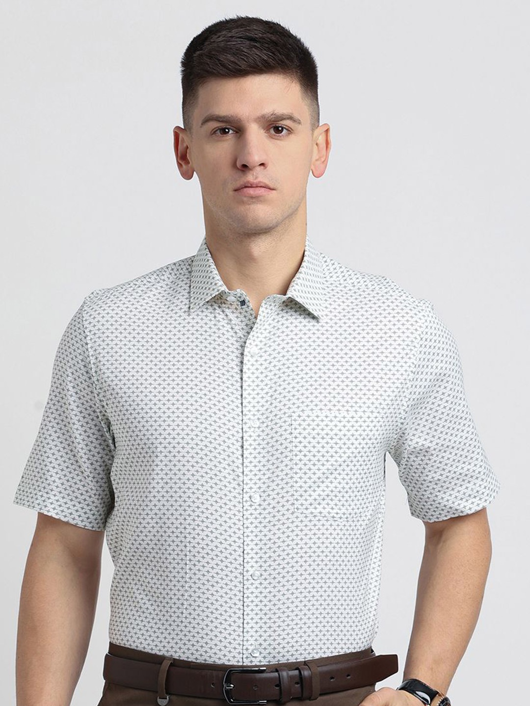 

Turtle Men Classic Opaque Printed Formal Shirt, Off white