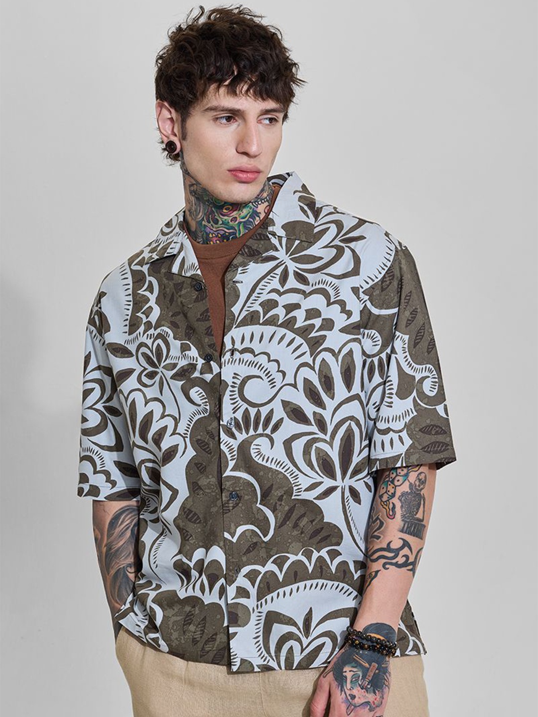 

Snitch Men Floral Opaque Printed Casual Shirt, Brown