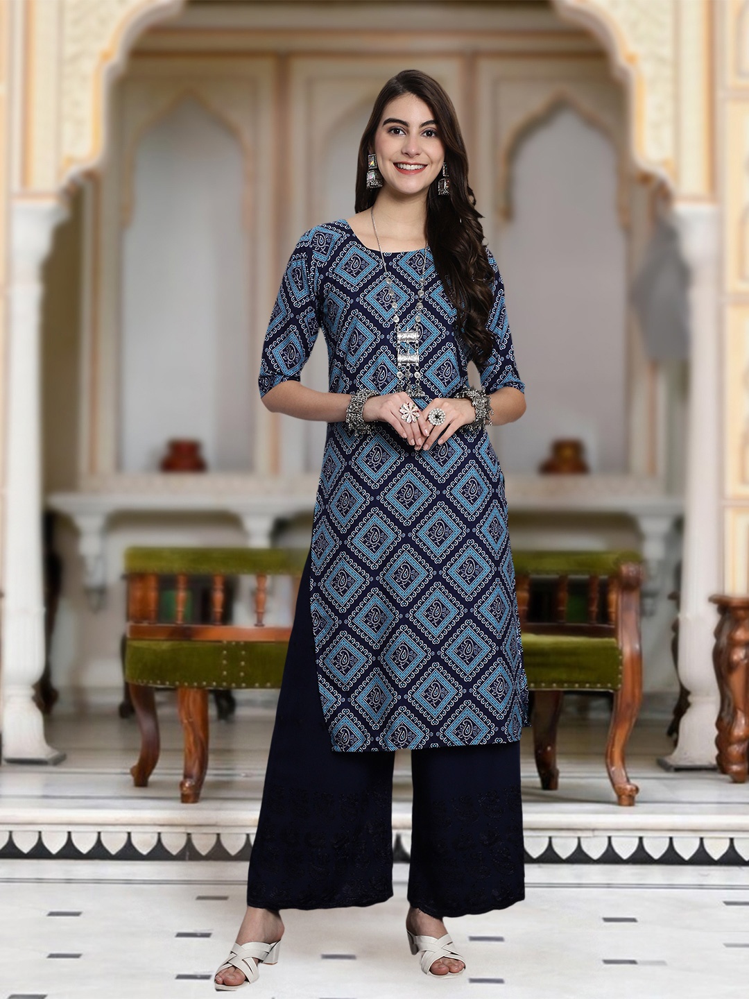 

Moda Rapido Paisley Printed Round Neck Straight Kurta, Blue