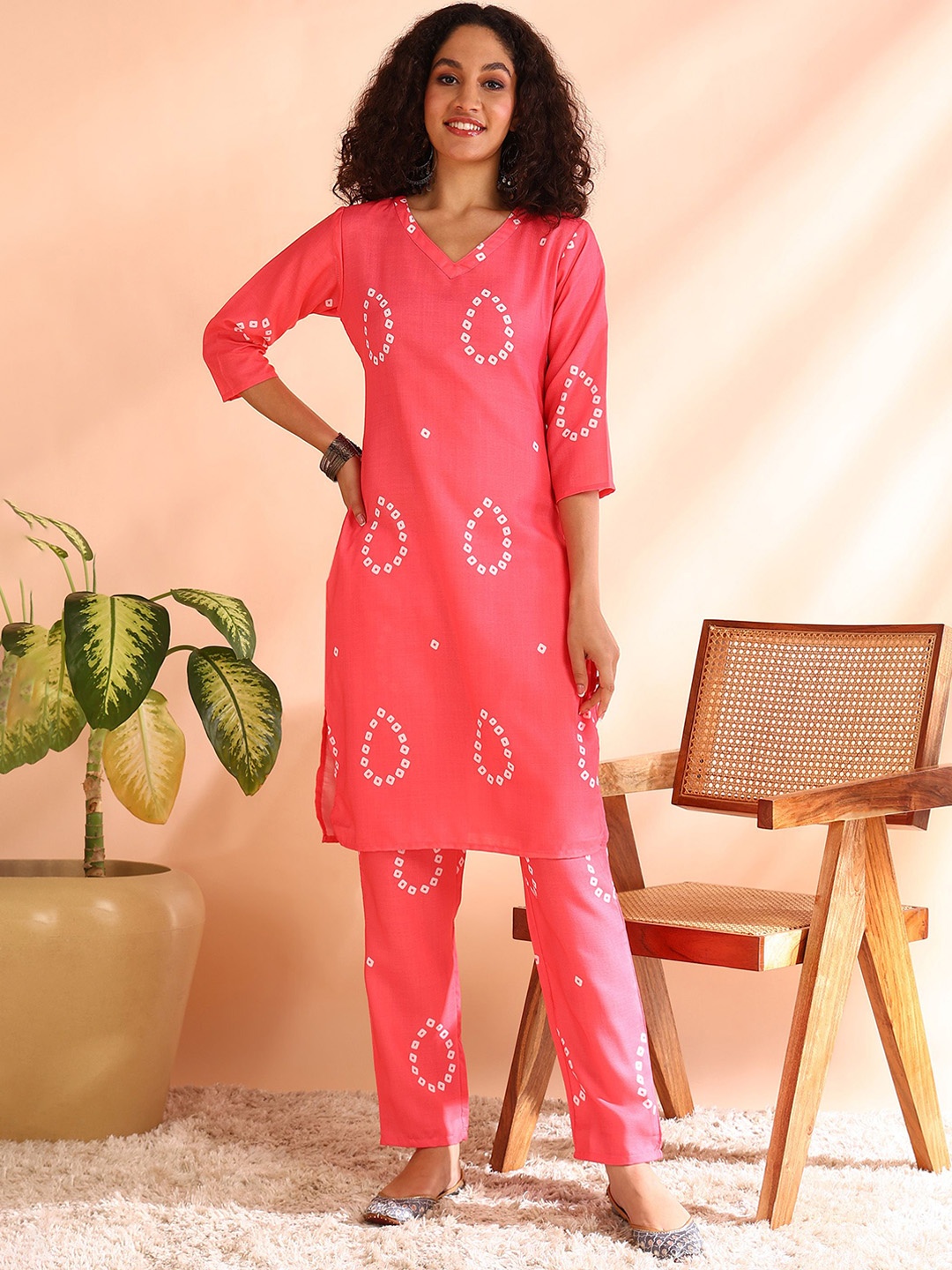 

DIVASTRI Women Bandhani Printed Regular Kurta with Trousers, Pink